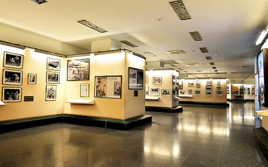 Photo exhibition in the War Remnants Museum.