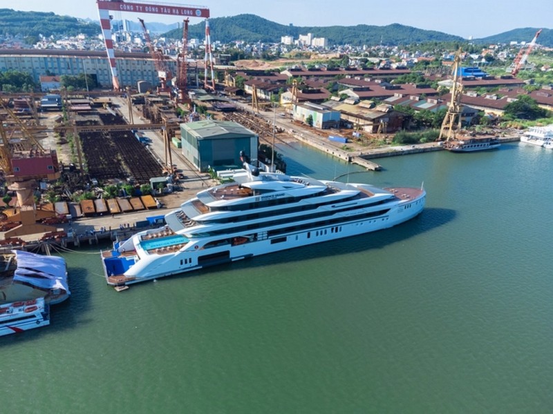 Swimming Pool, Multi-Purpose Restaurant, Gym, and Spa... are the Luxury Amenities that Travelers Can Experience on the Essence Grand Halong Bay Cruise 1 Super Yacht
